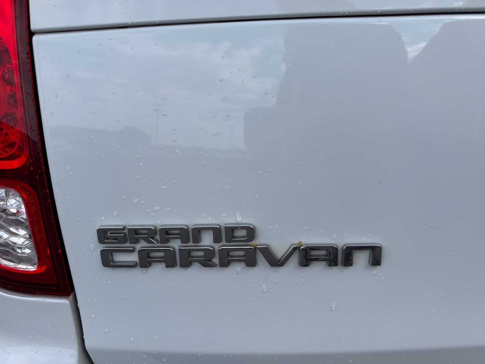 Used 2019 Dodge Grand Caravan SXT w/ Driver Convenience Group FWD image 24