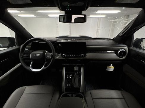 New 2025 Chevrolet Colorado ZR2 w/ Technology Package image 20