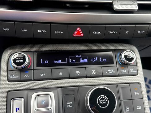 Used 2024 Hyundai Palisade XRT FWD image 17