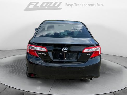Used 2014 Toyota Camry LE FWD image 8