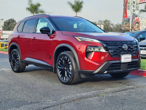 New 2026 Nissan Rogue Dark Armor FWD image 5