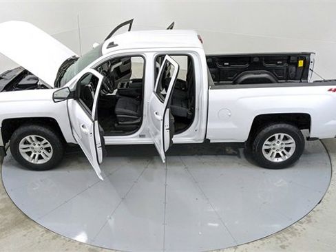 Used 2018 Chevrolet Silverado 1500 LT w/ All Star Edition image 26