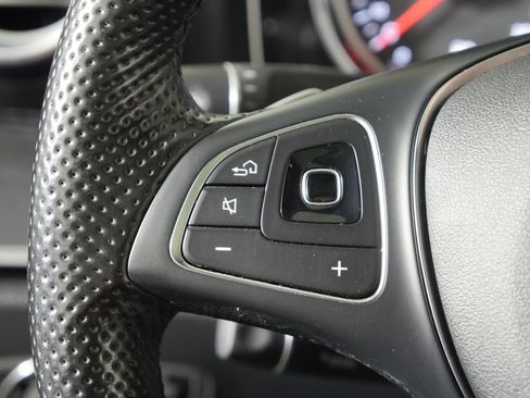 Used 2017 Mercedes-Benz E 300 4MATIC image 21