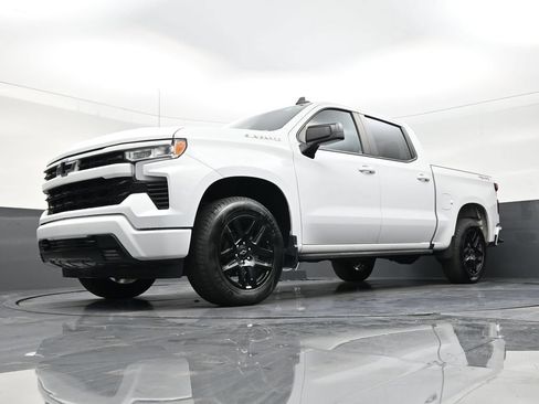 Used 2022 Chevrolet Silverado 1500 RST RWD image 19