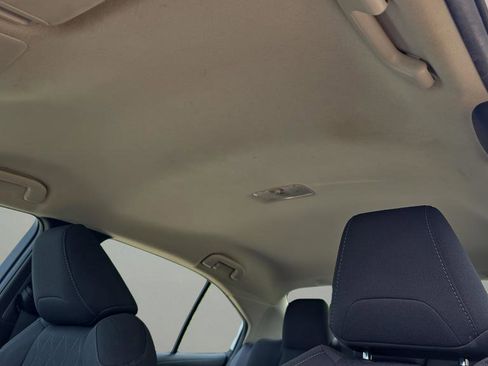 Used 2021 Toyota Corolla LE FWD image 14