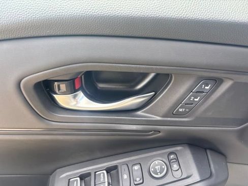Used 2023 Honda Accord EX-L image 23
