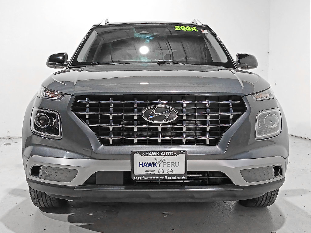 Used 2024 Hyundai Venue Limited FWD image 2