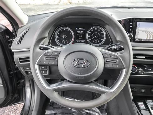 Used 2023 Hyundai Sonata SEL w/ Preferred Accessory Package image 19