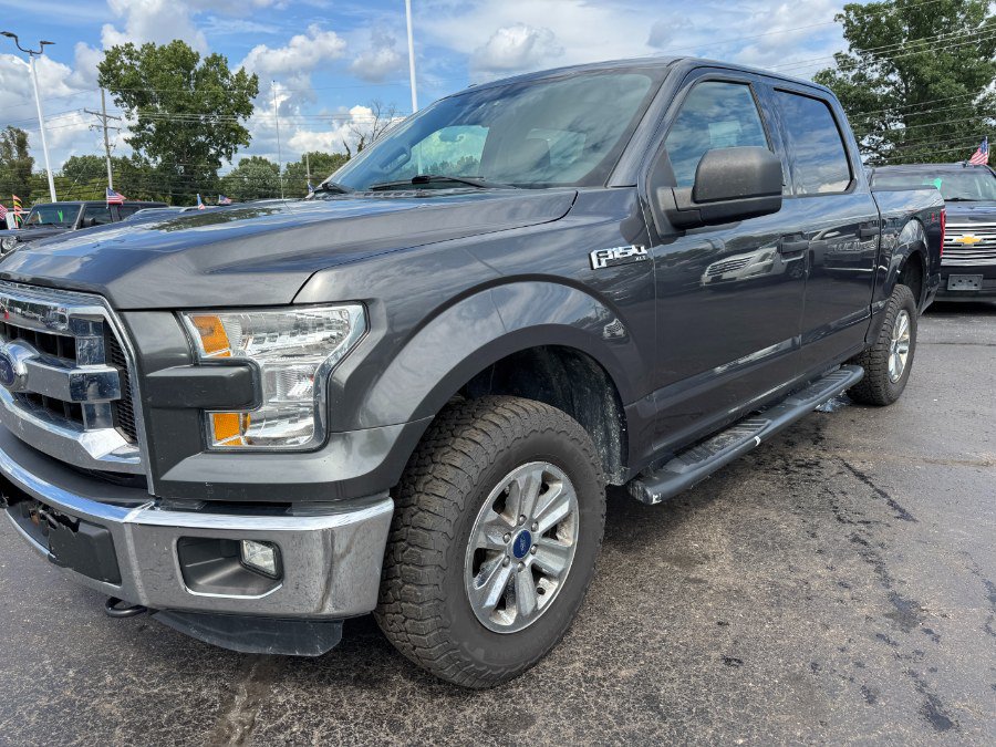 Used 2015 Ford F150 XLT AWD/4WD image 9