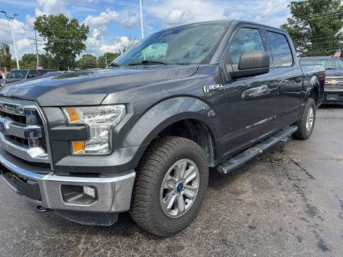 Used 2015 Ford F150 XLT AWD/4WD image 9