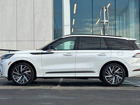 New 2026 Lincoln Aviator Black Label w/ Jet Appearance Package image 6