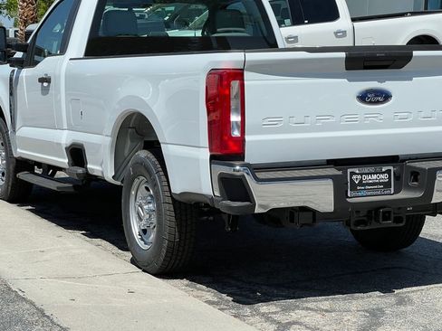 New 2026 Ford F250 XL w/ XL Chrome Package RWD image 5