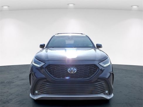 Used 2023 Toyota Highlander L image 21