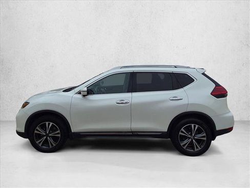 Used 2017 Nissan Rogue SL w/ SL Premium Package AWD/4WD image 9