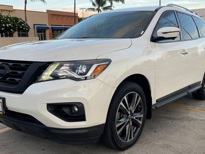 Used 2017 Nissan Pathfinder Platinum