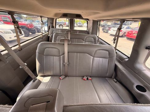 Used 2017 GMC Savana 3500 LS RWD image 45