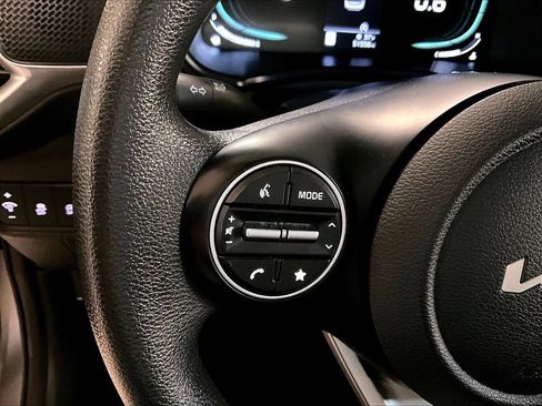 Used 2024 Kia Soul LX w/ Option Group 015 FWD image 22