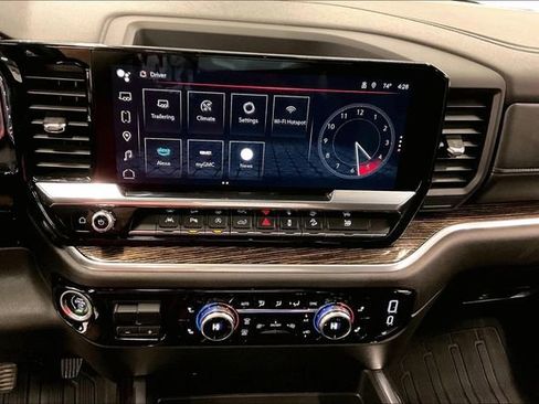 Used 2024 GMC Sierra 1500 Elevation w/ Elevation Premium Package AWD/4WD image 31