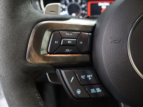 Used 2021 Ford Mustang Shelby GT500 w/ Technology Package image 17