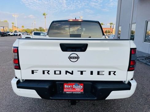 New 2026 Nissan Frontier SV image 6