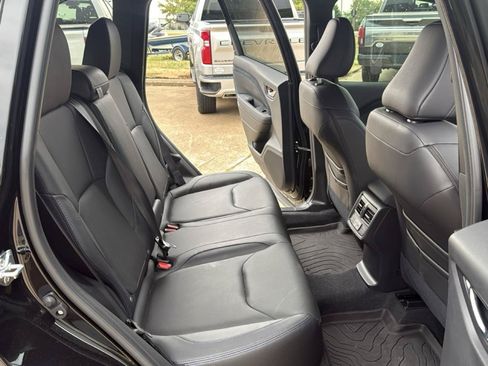 Used 2025 Subaru Forester Limited w/ Popular Package AWD/4WD image 33