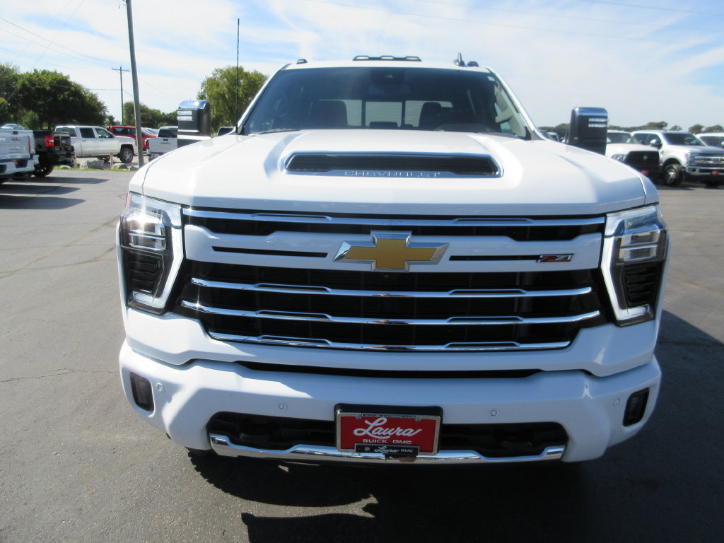 Certified 2025 Chevrolet Silverado 2500 LT w/ Z71 Chrome Sport Edition AWD/4WD image 14