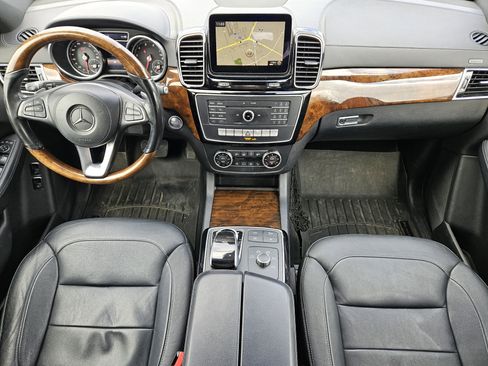 Used 2017 Mercedes-Benz GLS 450 4MATIC image 25