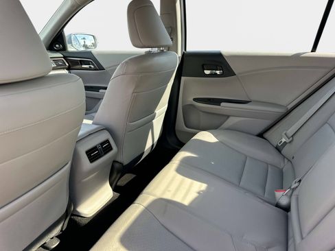 Used 2017 Honda Accord EX-L image 14