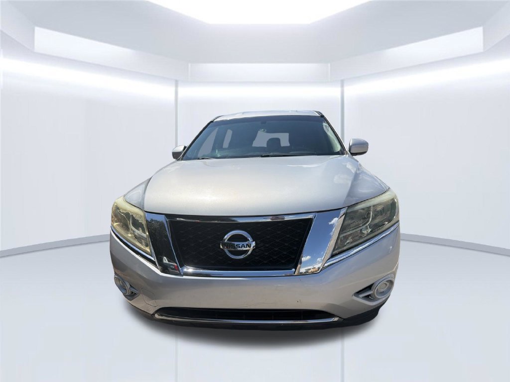 Used 2015 Nissan Pathfinder S FWD image 2