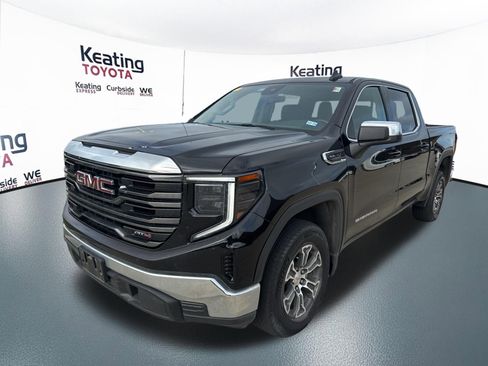 Used 2024 GMC Sierra 1500 SLE w/ Preferred Package image 3