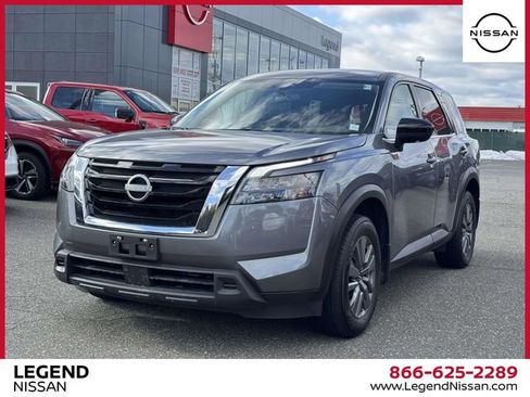 Certified 2024 Nissan Pathfinder S image 4