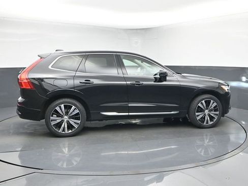 Used 2022 Volvo XC60 B5 Inscription w/ Climate Package image 8