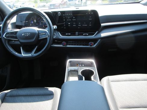 Certified 2025 Chevrolet Equinox LT w/ Convenience Package II FWD image 15