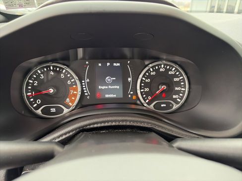 Used 2019 Jeep Renegade Latitude w/ Popular Equipment Group image 25