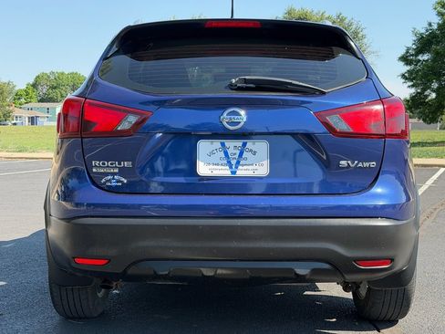Used 2018 Nissan Rogue Sport SV w/ SV Technology Package AWD/4WD image 6