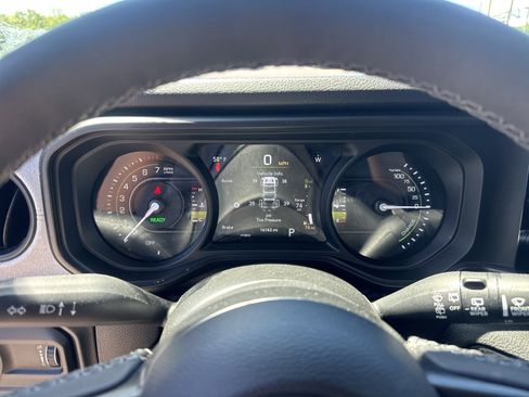 Used 2025 Jeep Wrangler Unlimited Sport S 4xe AWD/4WD image 20