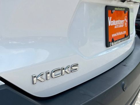 Used 2020 Nissan Kicks SV FWD image 8