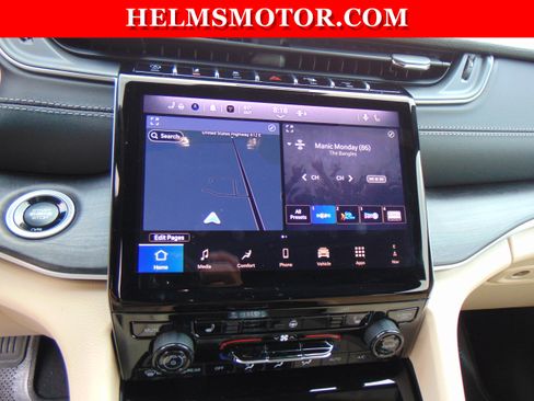 New 2025 Jeep Grand Cherokee Limited RWD image 26