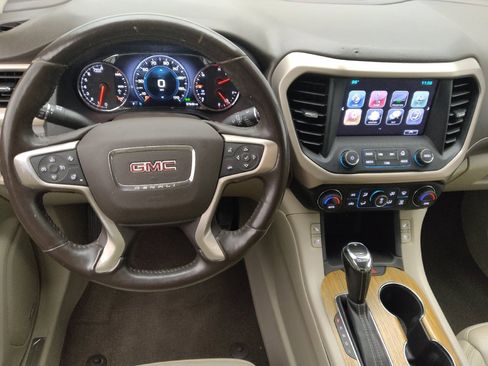 Used 2017 GMC Acadia Denali w/ Technology Package FWD image 22