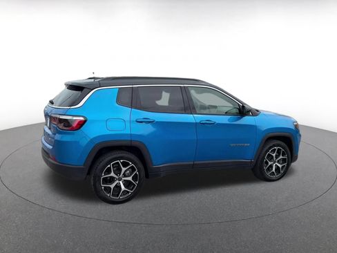 Used 2025 Jeep Compass Limited AWD/4WD image 11