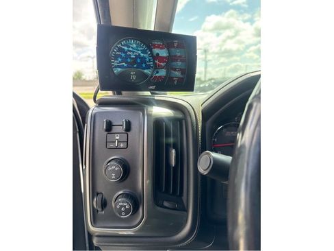 Used 2018 Chevrolet Silverado 2500 LTZ w/ Duramax Plus Package AWD/4WD image 17