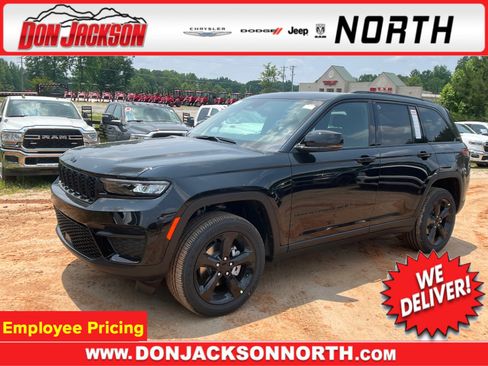 New 2025 Jeep Grand Cherokee 4WD image 1