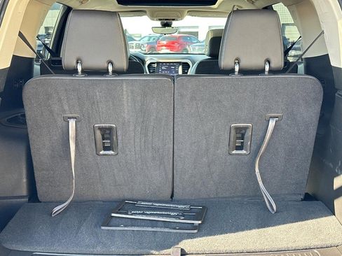 Used 2023 GMC Acadia Denali w/ Denali Ultimate Package image 7