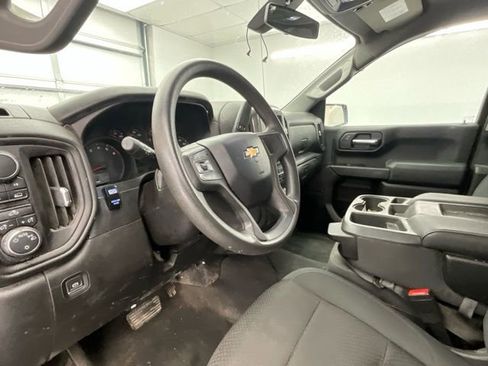 Used 2019 Chevrolet Silverado 1500 Custom w/ Custom Value Package image 12