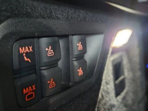 Used 2019 BMW X7 xDrive40i w/ Premium Package AWD/4WD image 90