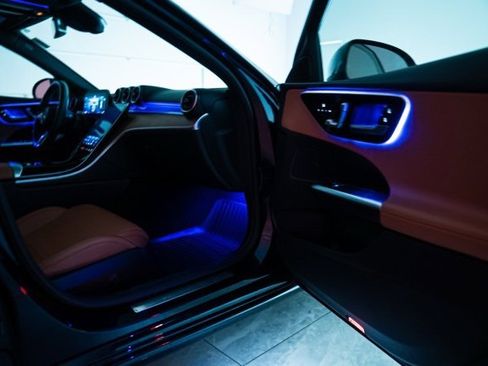 Used 2023 Mercedes-Benz C 300 4MATIC Sedan image 42