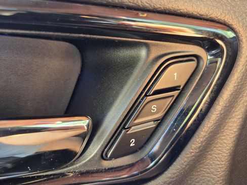 Used 2025 Dodge Durango GT AWD/4WD image 38
