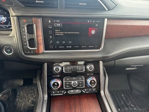 Certified 2024 GMC Yukon Denali Ultimate image 23