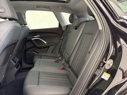 Used 2026 Audi Q5 Premium AWD/4WD image 25