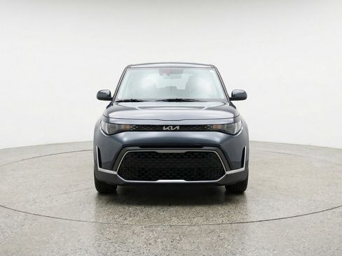 Used 2025 Kia Soul LX w/ LX Technology Package FWD image 1